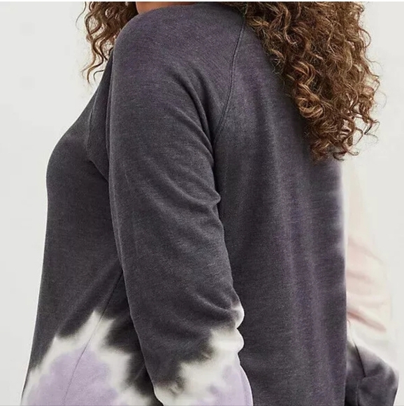 TORRID Tie Dye Long Sleeve Fleece Tunic Style Sweatshirt - Picture 2 of 15